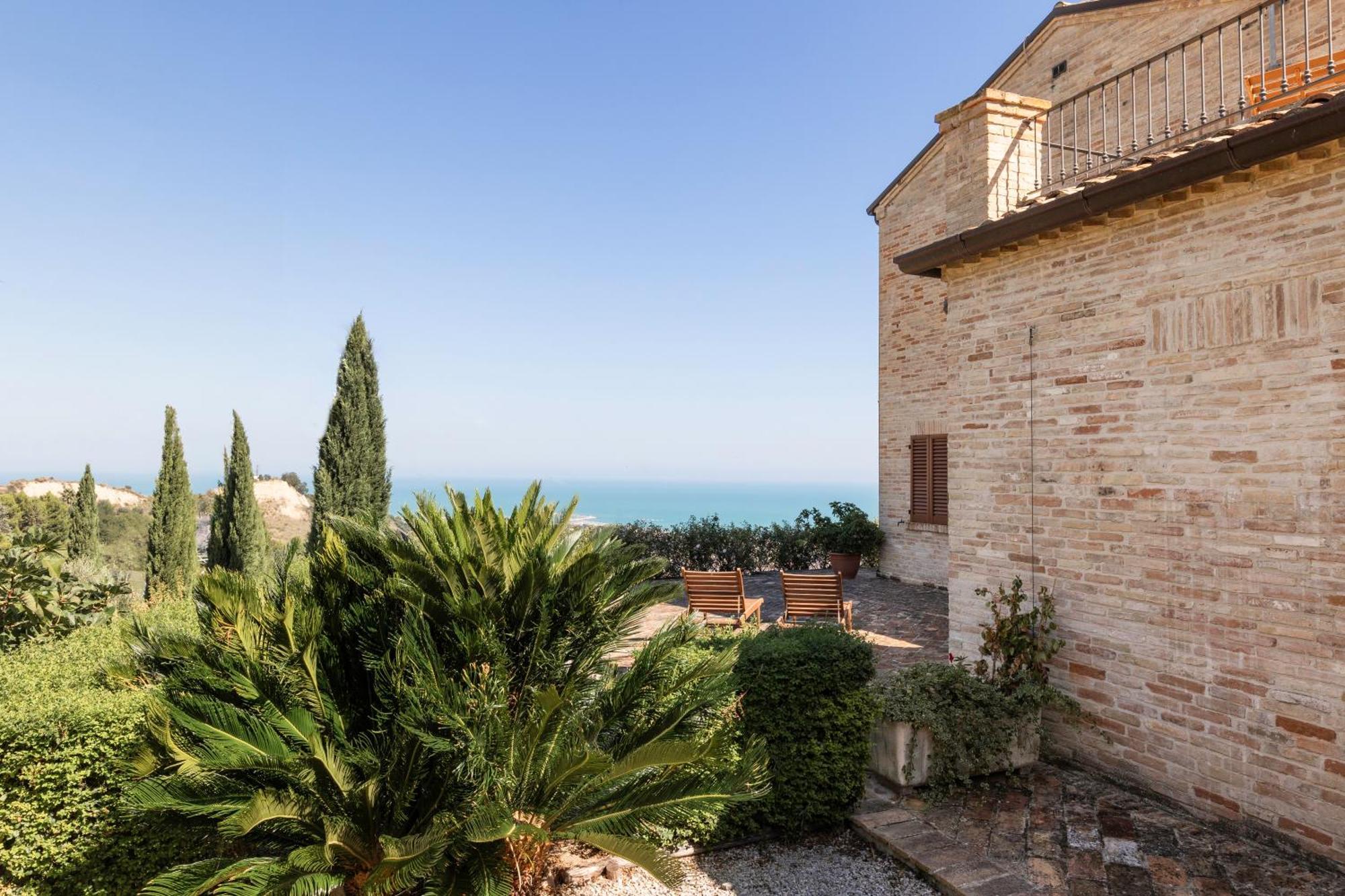 Villa Cri Cri B&B Di Charme San Benedetto del Tronto Eksteriør bilde